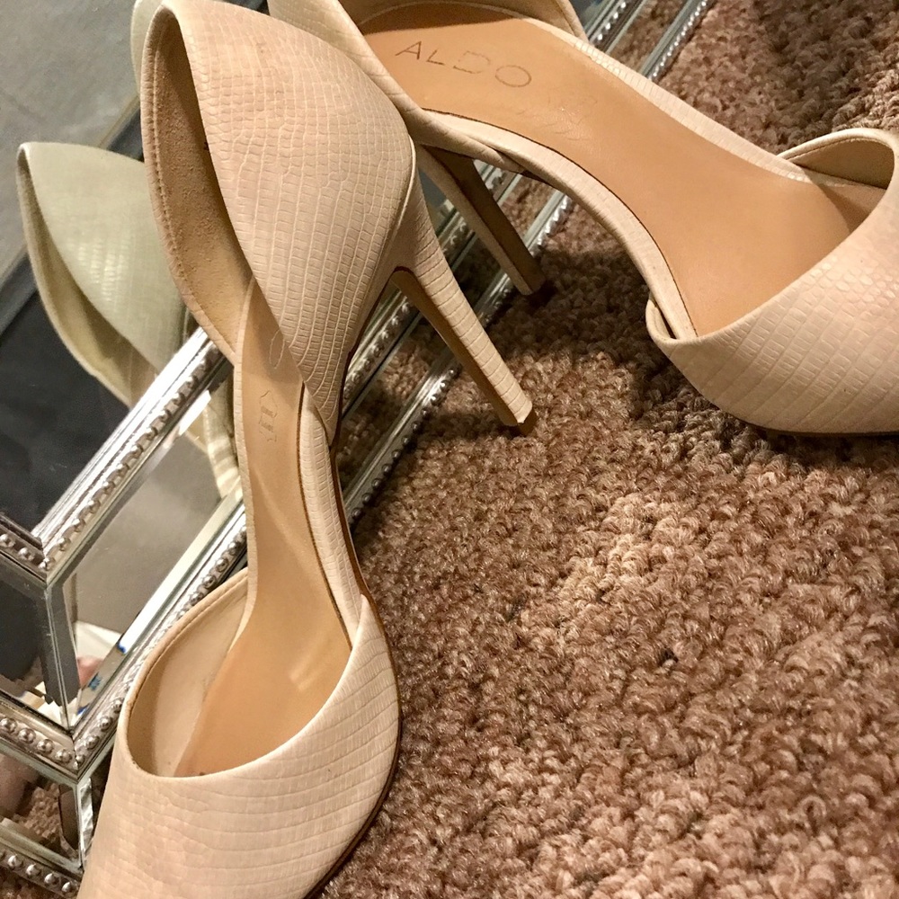 Aldo Snakeskin Pumps - Size 7